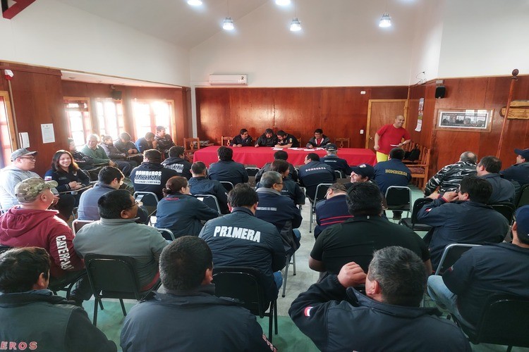 Bomberos de Achao - Abnegación y Trabajo